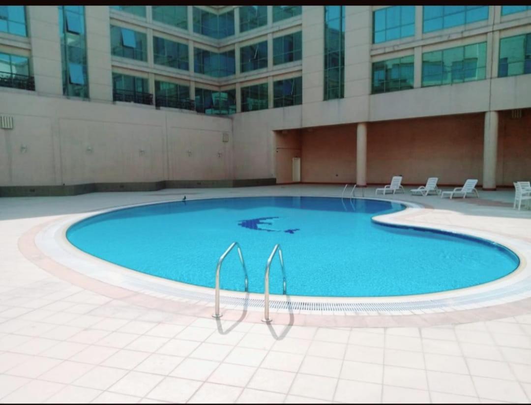 Havana Holiday Homes In Al Garhoud ドバイ エクステリア 写真